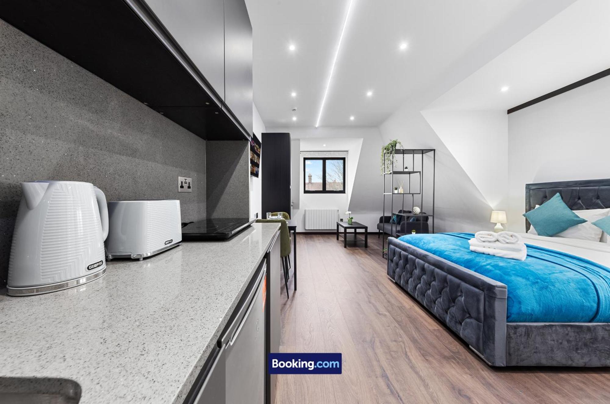 Stylish Studio Apt By Stay Smart Short Lets & Serviced Accommodation Woodstock With Free Wifi Londres Exterior foto
