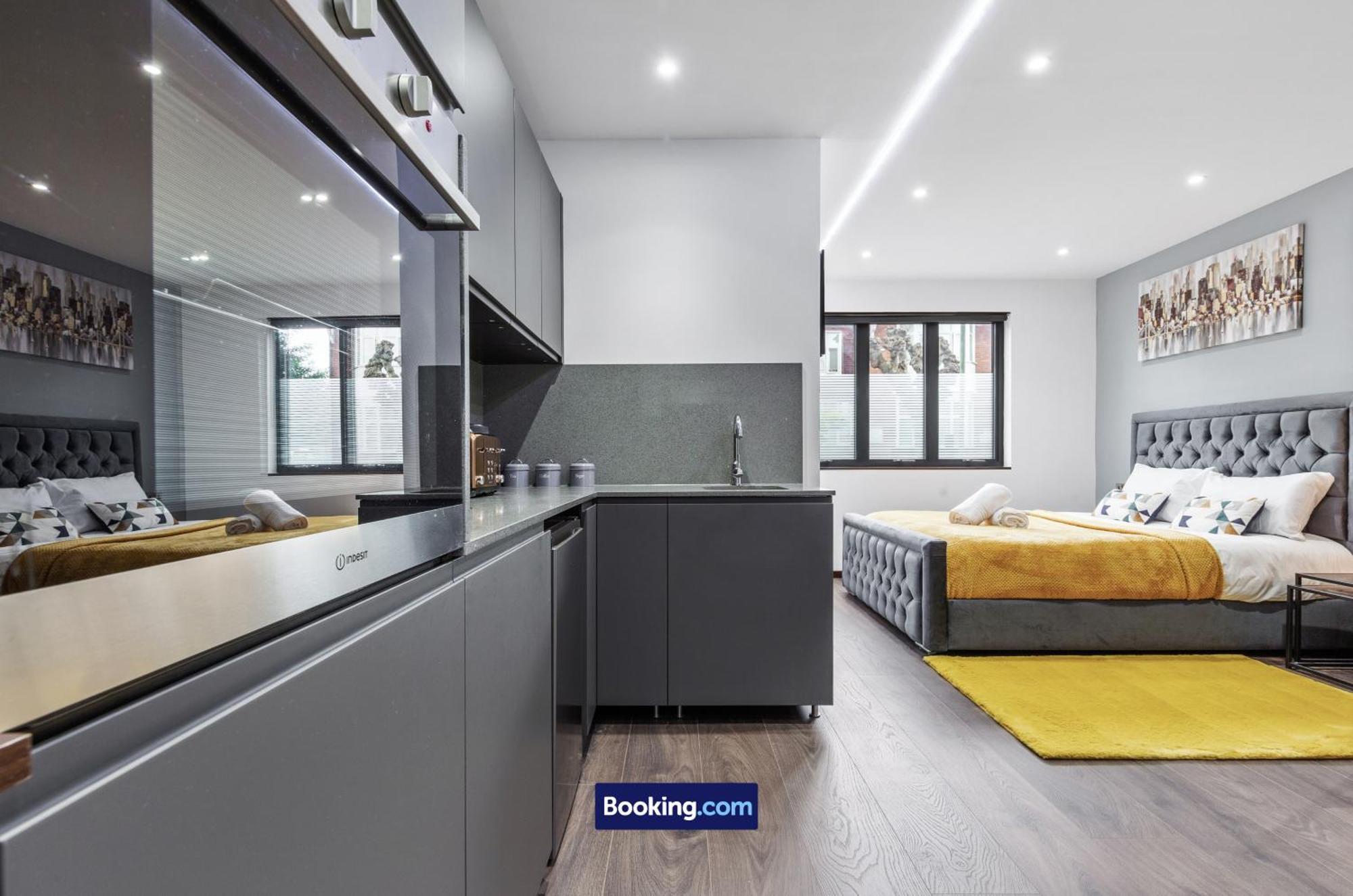 Stylish Studio Apt By Stay Smart Short Lets & Serviced Accommodation Woodstock With Free Wifi Londres Exterior foto