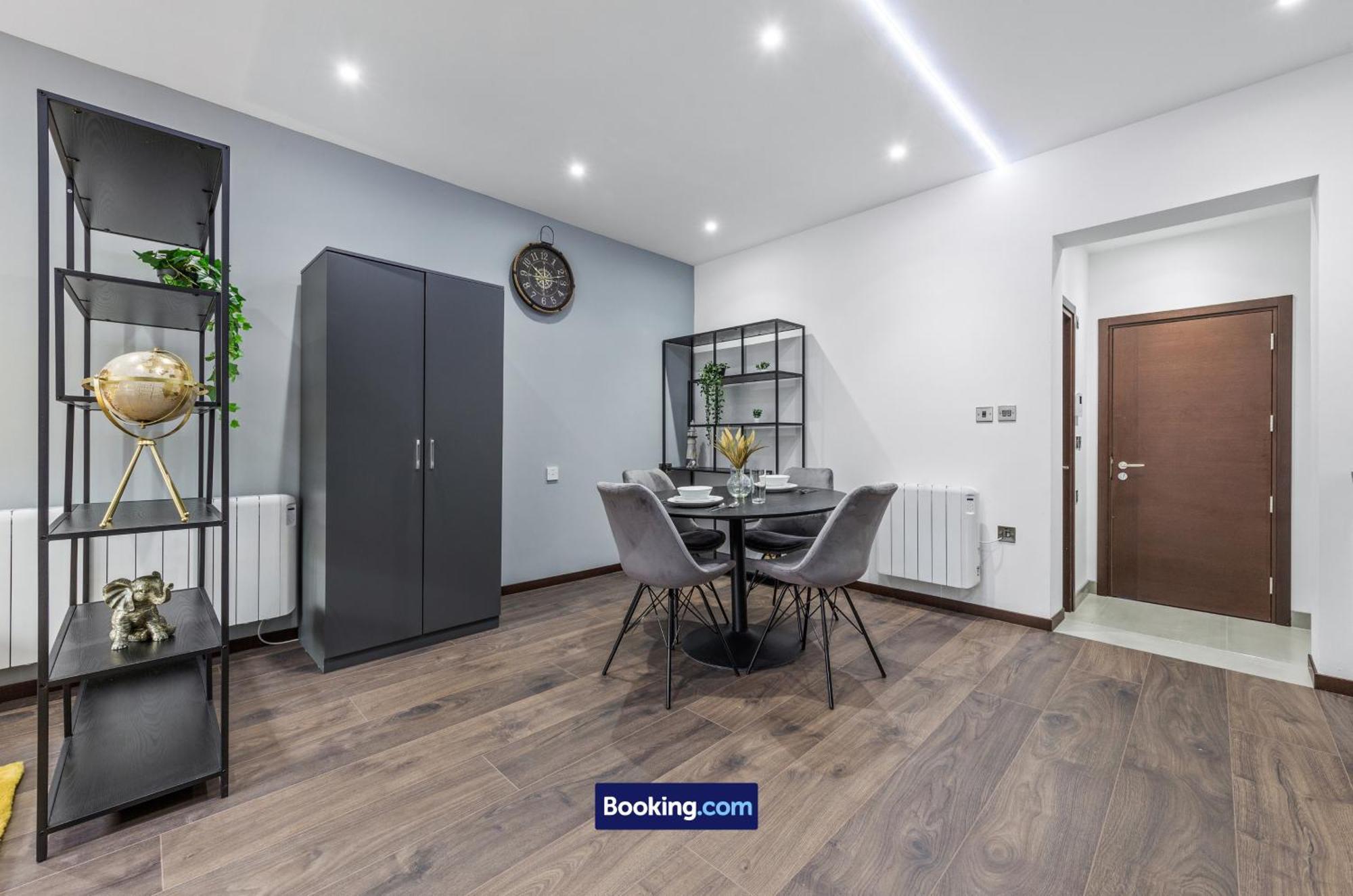 Stylish Studio Apt By Stay Smart Short Lets & Serviced Accommodation Woodstock With Free Wifi Londres Exterior foto
